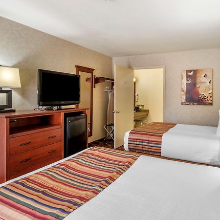 Best Western Sherwood Inn Clarksville Buitenkant foto