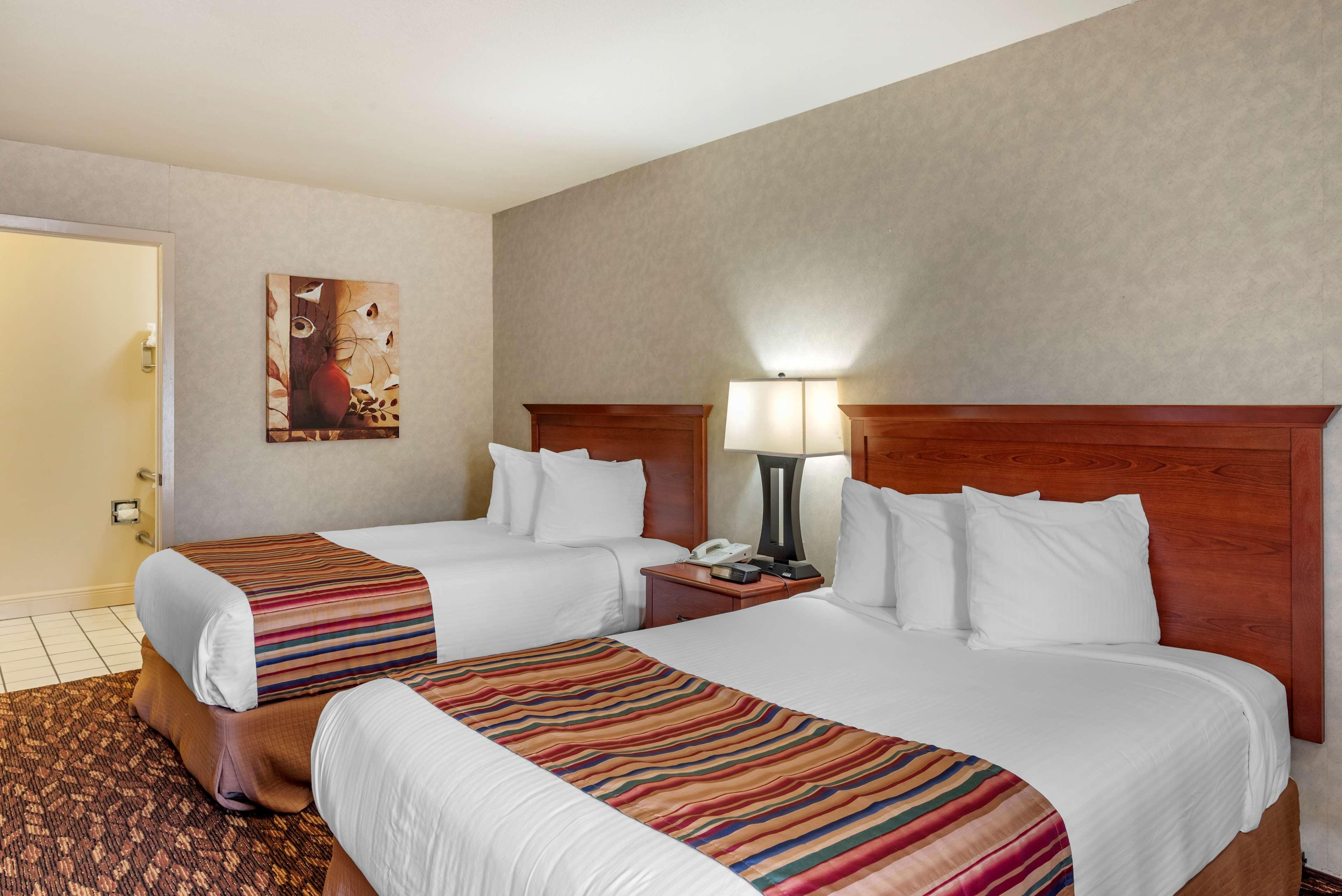 Best Western Sherwood Inn Clarksville Buitenkant foto