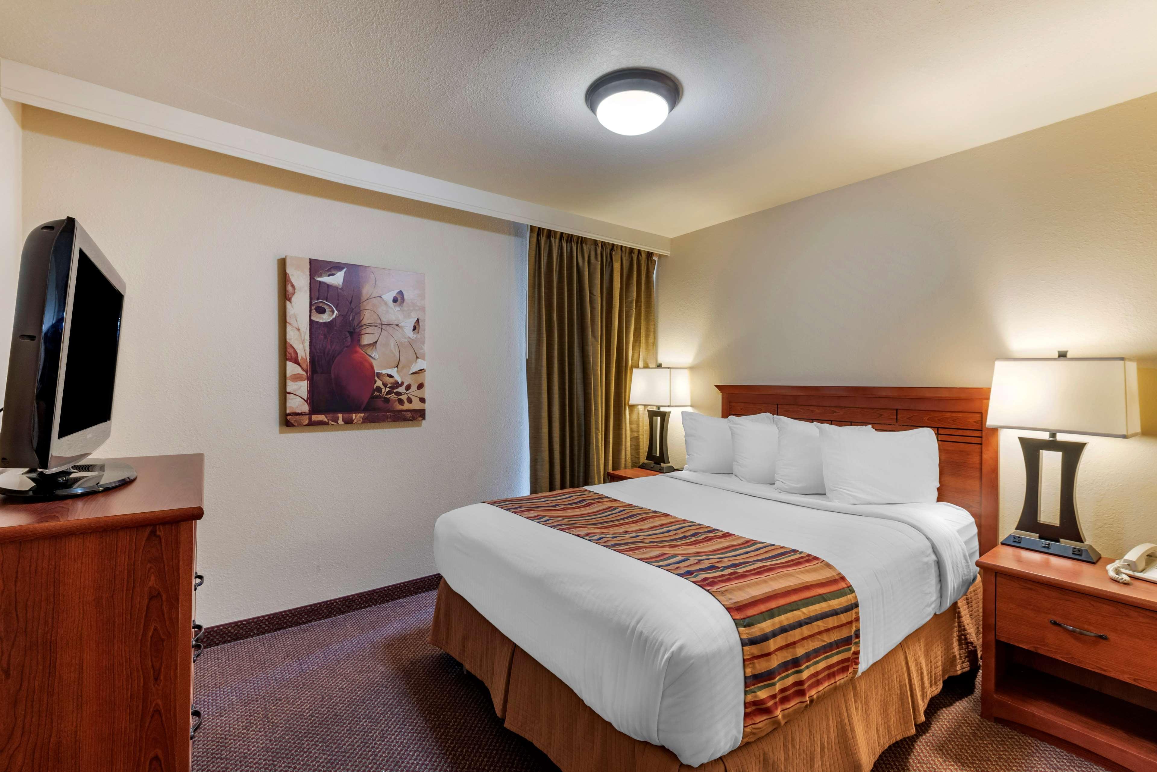 Best Western Sherwood Inn Clarksville Buitenkant foto