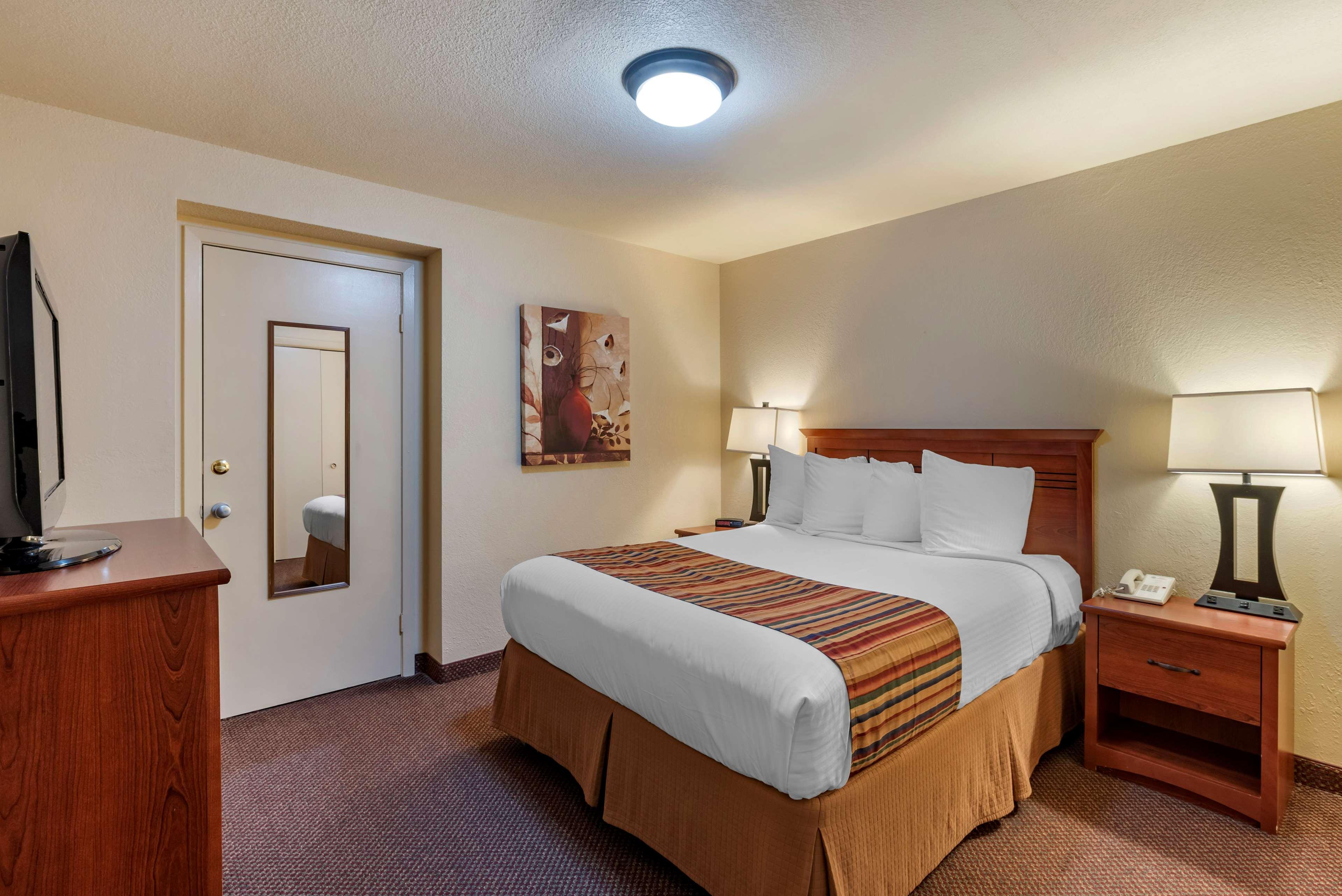 Best Western Sherwood Inn Clarksville Buitenkant foto