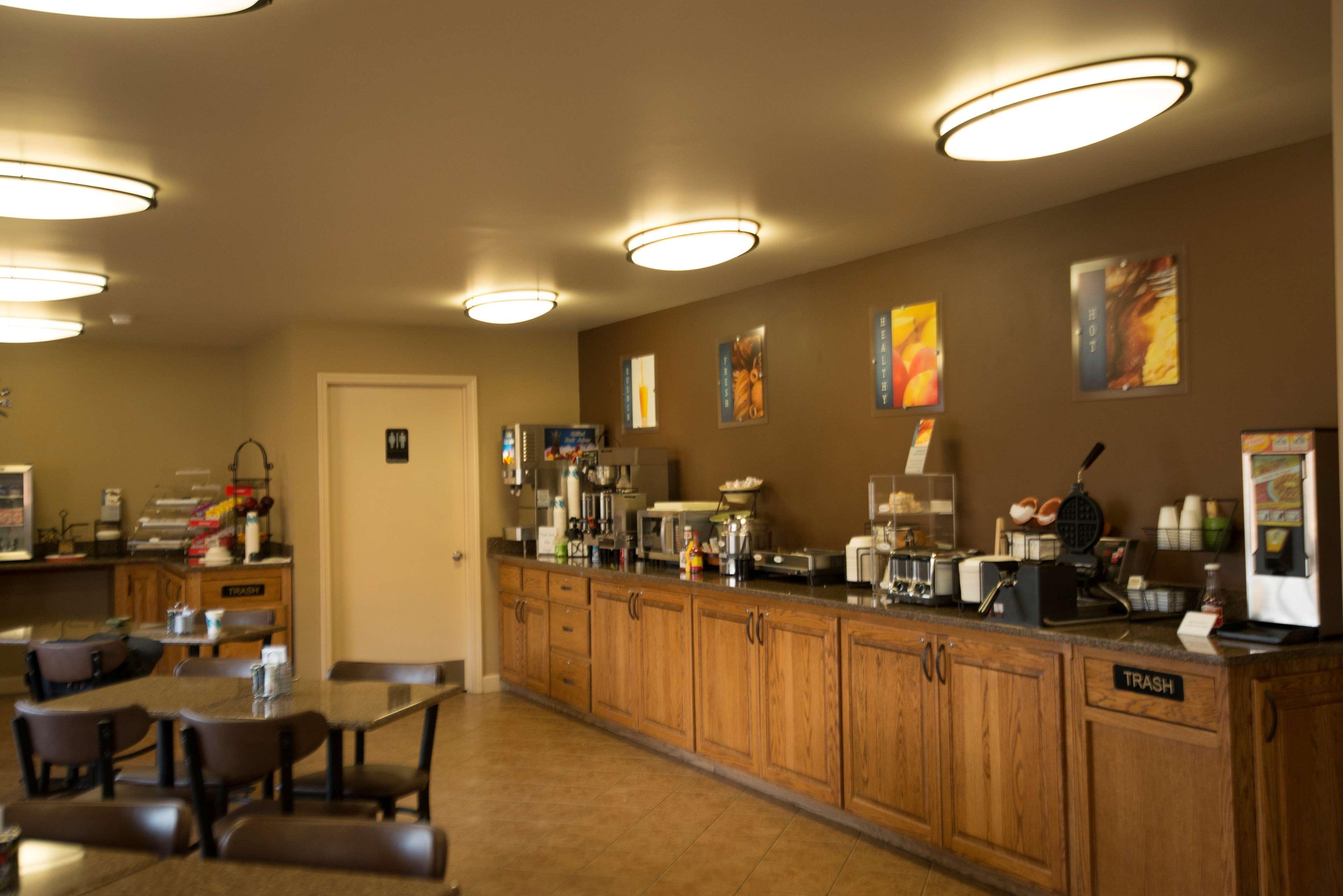 Best Western Sherwood Inn Clarksville Buitenkant foto