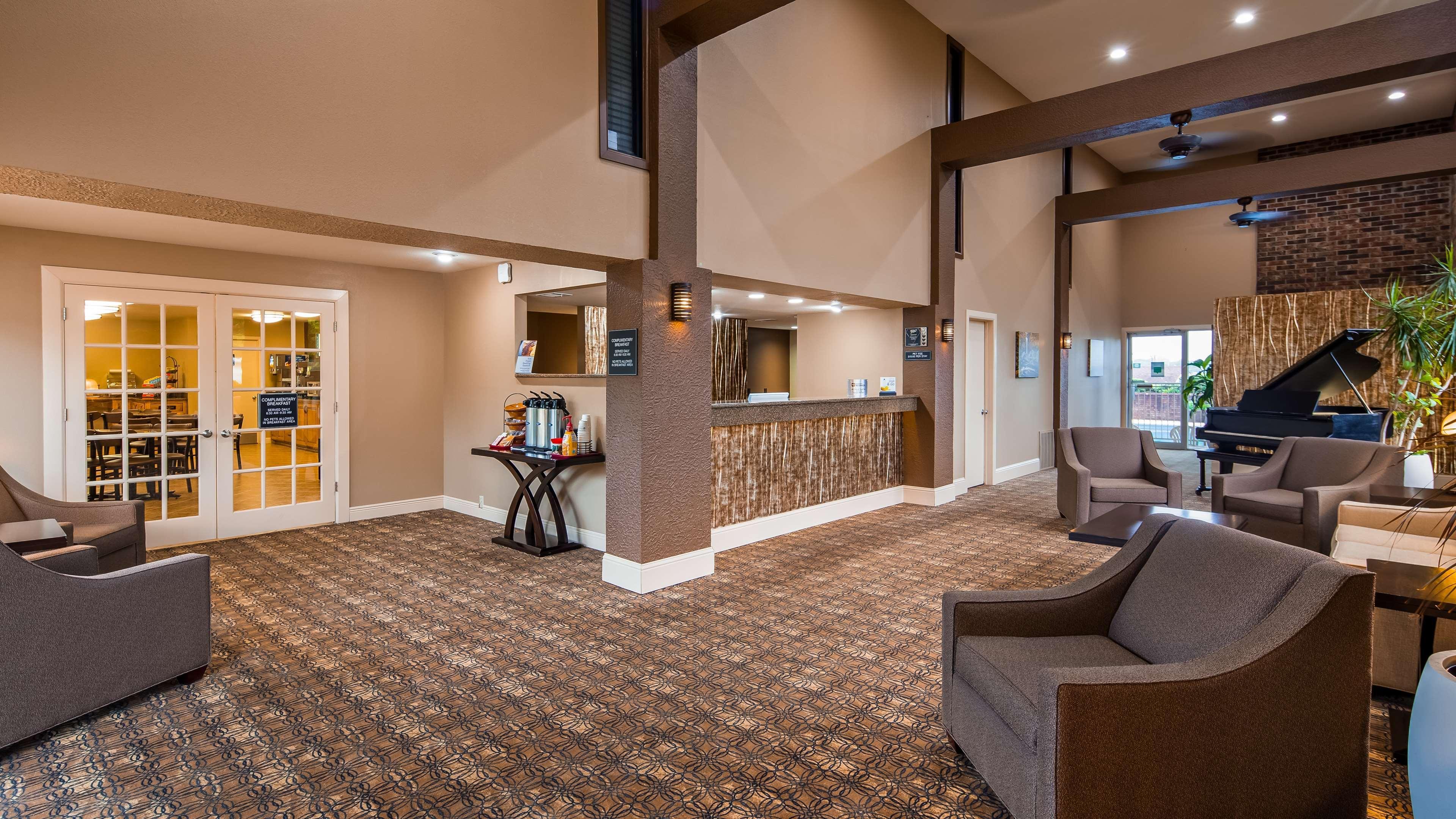 Best Western Sherwood Inn Clarksville Buitenkant foto