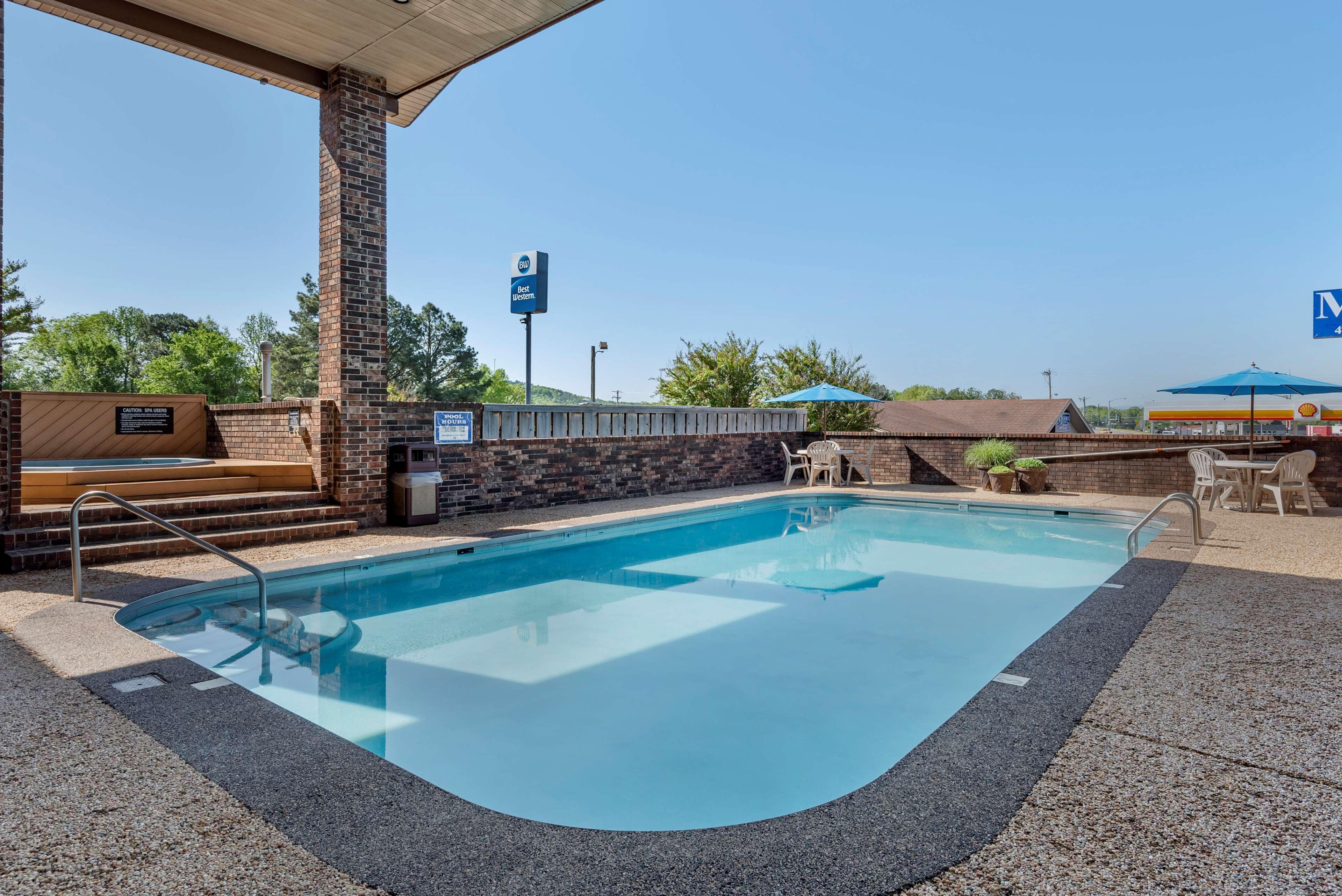 Best Western Sherwood Inn Clarksville Buitenkant foto