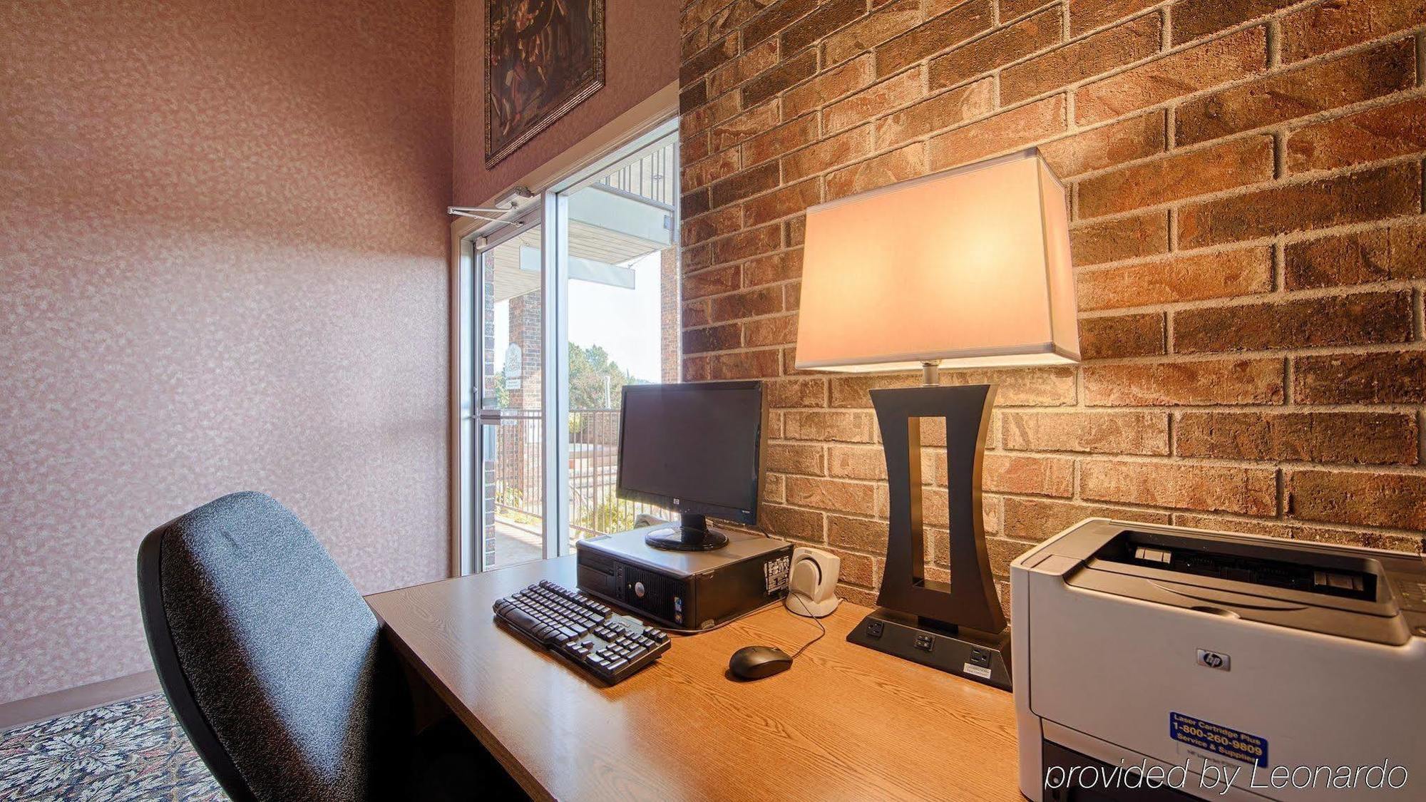Best Western Sherwood Inn Clarksville Buitenkant foto